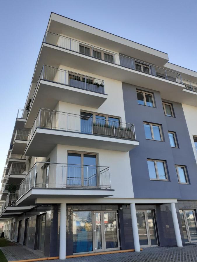 Apartament Kapitanski Mostek 17A Z Widokiem Na Port I Latarnie Morska Oraz Garazem Apartment Kolobrzeg Exterior photo
